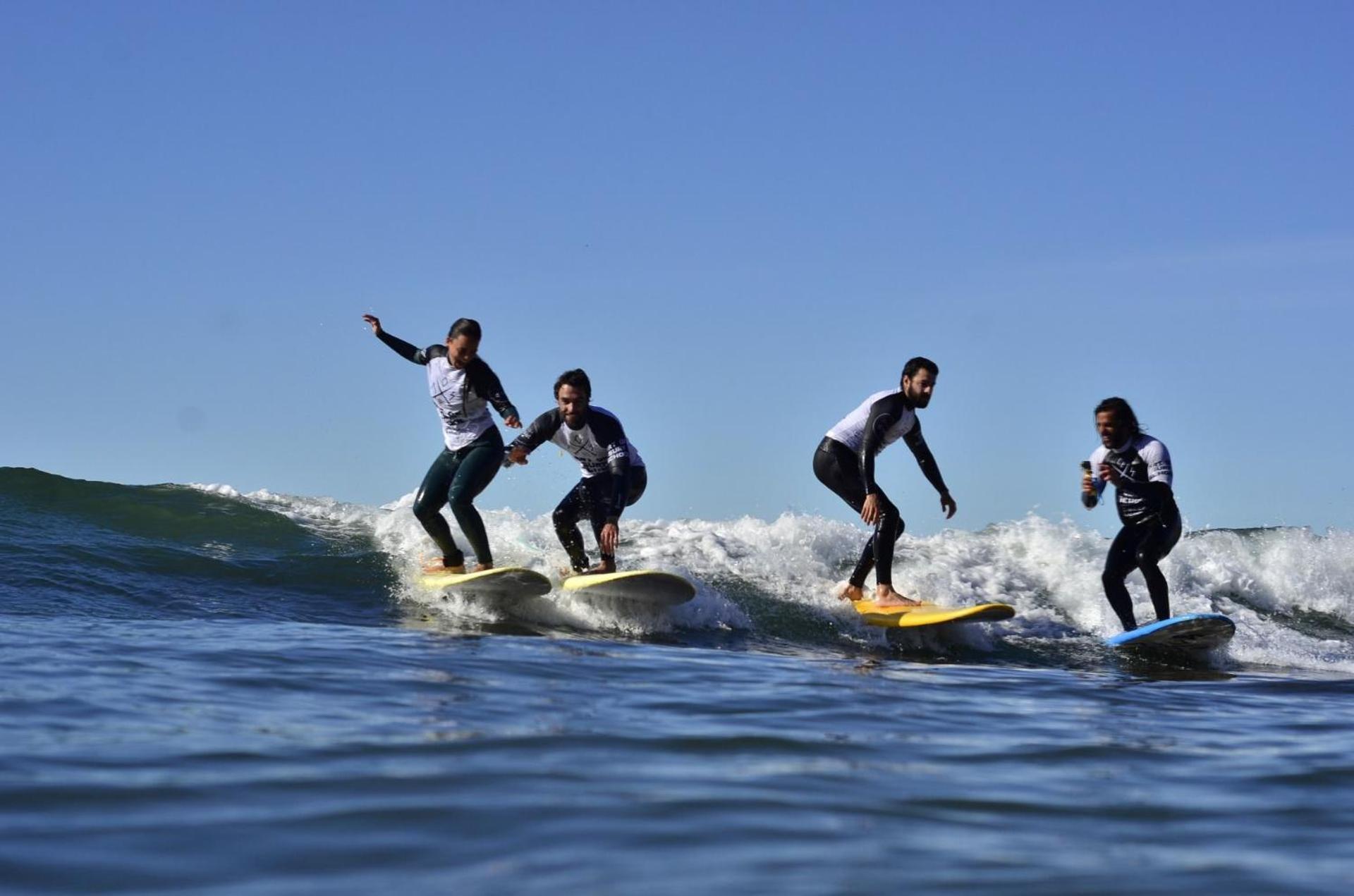 Turismo Do Seculo Hotel Estoril Exterior foto Surfers at the 2011 World Surf League