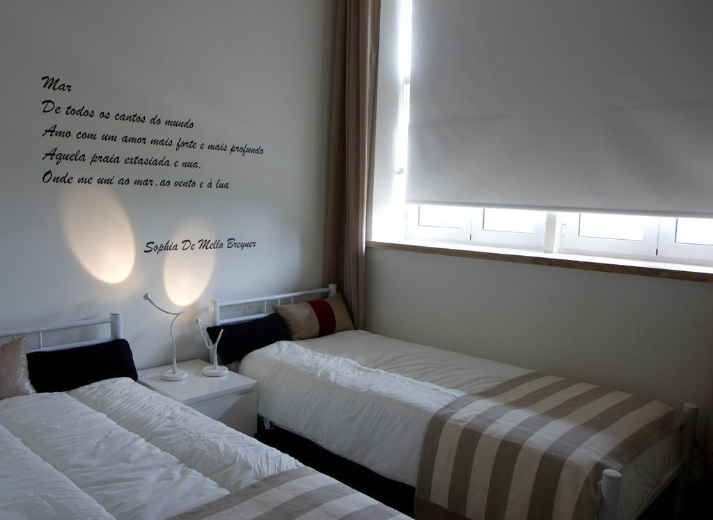 Turismo Do Seculo Hotel Estoril Quarto foto A wall decal in a bedroom