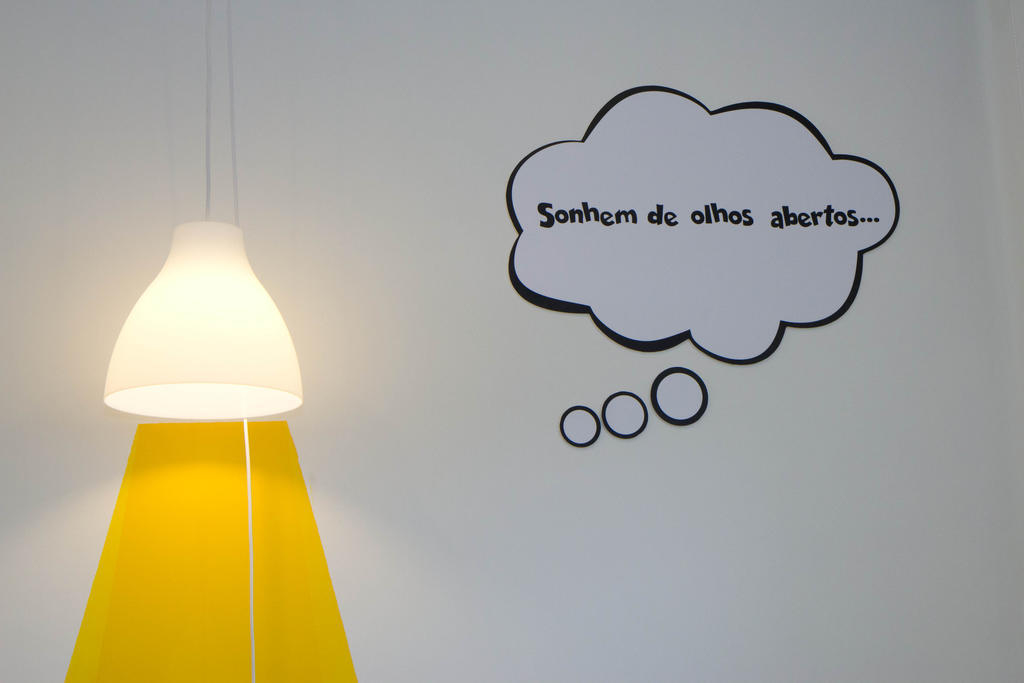 Turismo Do Seculo Hotel Estoril Quarto foto A wall sticker