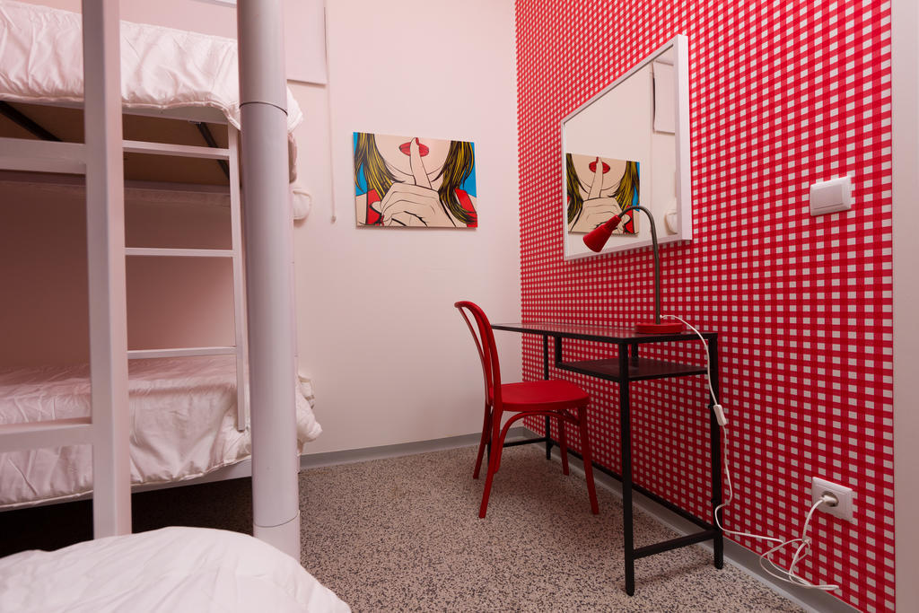 Turismo Do Seculo Hotel Estoril Quarto foto A room at the hostel