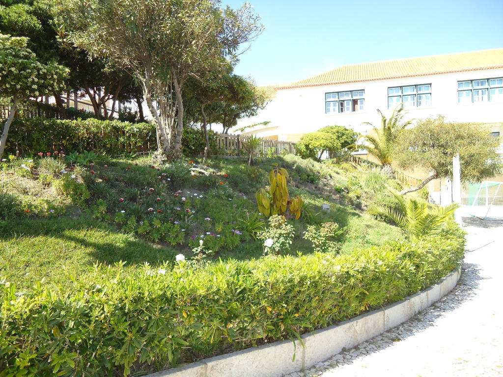 Turismo Do Seculo Hotel Estoril Exterior foto The campus of the University of Patras